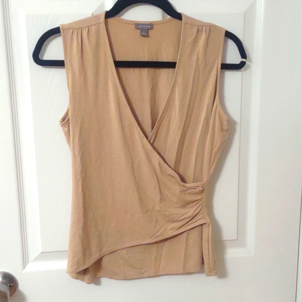 Ann Taylor tan knit tank top M